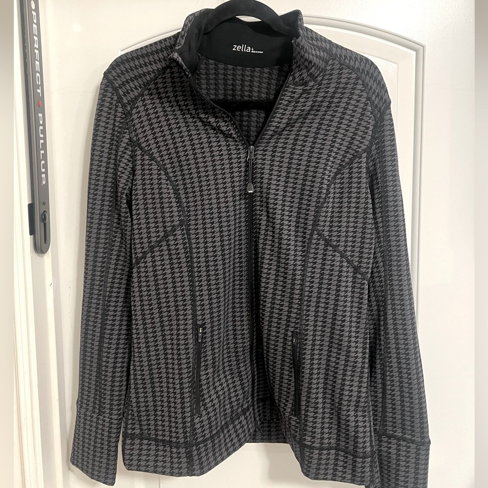 Zella Jacket Size L